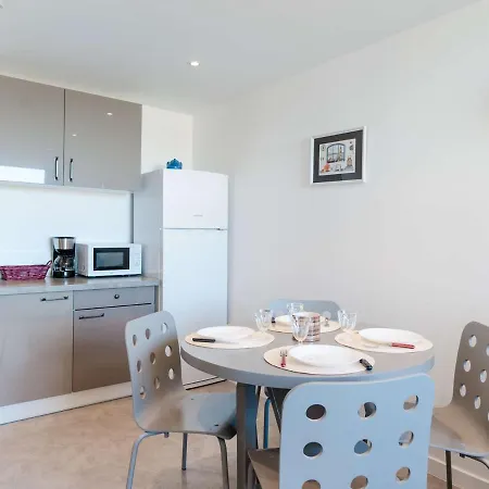 Renove En Front De Avec Parking A Narbonne-plage - Fr-1-409-229 * Narbonne